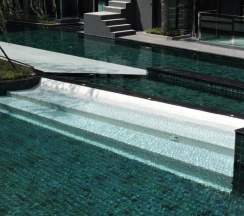 Апартаменты с балконом в Acqua Condominium 2