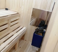 Шестиместный коттедж с 3 комнатами с красивым видом из окна в У Любы