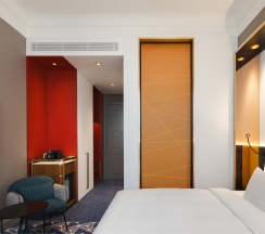 Премиум Кинг с видом во двор в Maidens Hotel Moscow