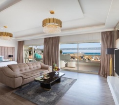 Двухместная вилла Luxury с видом на море двуспальная кровать в Pickalbatros Dana Beach Resort - Hurghada