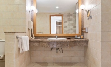 Полулюкс с видом на бассейн в Pickalbatros Dana Beach Resort - Hurghada