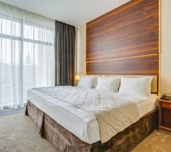 Люкс с видом на реку в Viewpoint Hotel