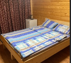Номер стандарт с 1 двуспальной кроватью в Миндаль
