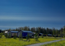 Домик №3 с большой двуспальной кроватью в Biathlon Village