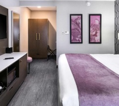 Двухместный номер Standard двуспальная кровать в Sunset West Hotel, SureStay Collection by Best Western