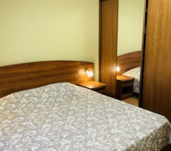 Двухместный номер Standard двуспальная кровать в Коттедж на Зеленом