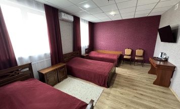 Номер стандарт с 3 односпальными кроватями в Гольфстрим