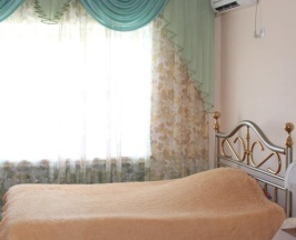 Номер комфорт с 1 двуспальной кроватью в Алтай