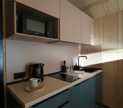 Четырёхместный Барнхаус на берегу озера в ЭкоPort на Отрадном