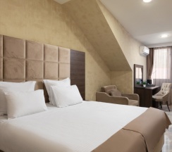Двухместный номер Comfort двуспальная кровать в Отель Alcont by Stellar Hotels, Krasnaya Polyana