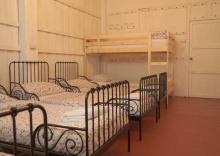 Кровать в общем номере в Tiger Lily Hostel