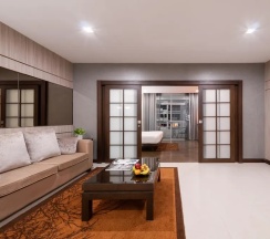 Семейный люкс в Grand Asoke Suites Boutique Residence