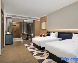 Четырёхместный номер Grand с видом на океан в voco Sanya Dadonghai By IHG