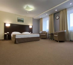 Полулюкс в Skyотель