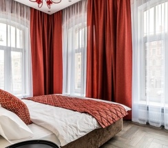 Люкс с видом на город в Loft Garden