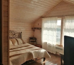 Коттедж с 3 комнатами в Альпийская усадьба Поречье