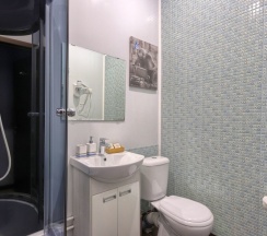 Двухместная комната с 1 кроватью или 2 отдельными в Adams House