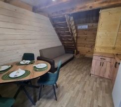 Апартаменты с балконом в Яшкин дом