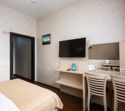 14 Одноместный номер(стандарт улучшенный),с двухспальной кроватью. в Аппартамент