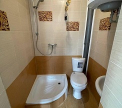 4-местный номер улучшенный комфорт с 2 двуспальными кроватями в Диво