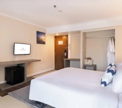 Двухместный номер Deluxe с балконом двуспальная кровать в Heeton Concept Hotel Pattaya by Compass Hospitality