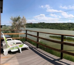 Апартаменты с 2 комнатами с балконом в Бумеранг