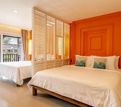 Номер Deluxe с видом на бассейн в Arinara Beach Resort Phuket