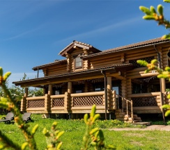 Дом большой с сауной, балконом и верандой 6+4 в Snhaus