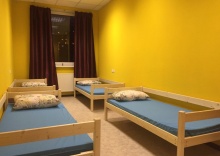 Четырёхместный номер Standard с красивым видом из окна в Arena hostel