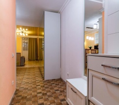 1-комнатные апартаменты студия с двуспальным диваном в DreamHouse