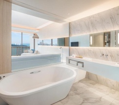 Двухместный номер Hilton Deluxe с видом на океан двуспальная кровать в Hilton Pattaya