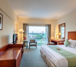 Двухместный семейный номер Standard в Bangkok Palace Hotel