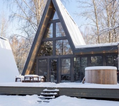№7 A-Frame 100m2 с купелью и баней (оснащение дома, стоимость купели и бани см. Подробнее) в Les holidays