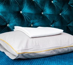 Жилая комната с двухспальной кроватью в 3-х квартире с общим санузлом и кухней Ш10-24 (1-2) в Какаду