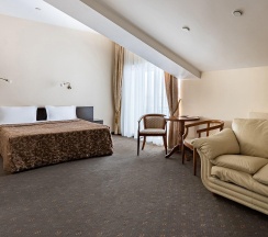 Номер стандарт улучшенный с 1 двуспальной кроватью в Imperial Resort&SPA
