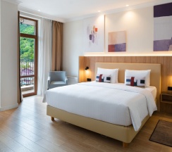 Премиум Делюкс в Кортъярд Марриотт Сочи Красная Поляна