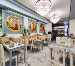 Двухуровневый номер в античном греческом стиле в Греческий Олимп