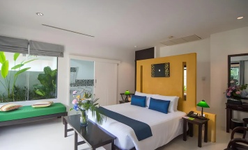 Двухместный номер с собственным джакузи Sino Wing двуспальная кровать в Курортный отель The Old Phuket - Karon Beach Resort