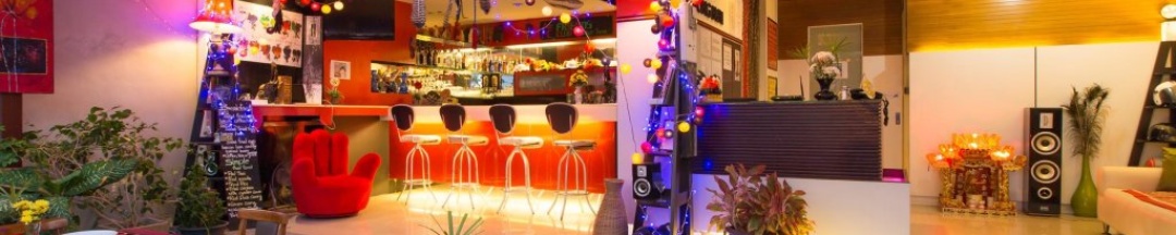 Кровать в общем номере в Patong Buri