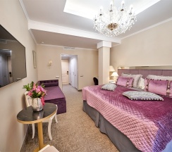 Улучшенный номер c 1 кроватью или 2 раздельными в Author Boutique Hotel