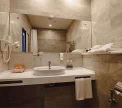 Люкс (Корпус 3*) в Triumph Hotel