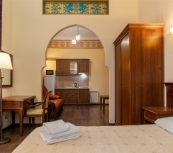 Восточный ( 2-х комнатный номер с кухней) в Odeon