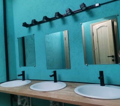 8 местный мужской номер с капсульными кроватями в Точка Байкала
