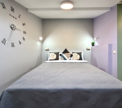 Апартаменты №10 "Люкс" на мансардном этаже в Саквояж