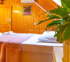 Комната стандарт с 1 двуспальной кроватью (мансарда) со стороны моря в Аэлита