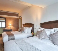 Четырёхместный люкс семейный в Baiyoke Sky Hotel