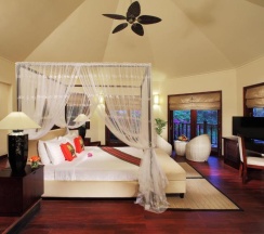 Бунгало Luxury в Poshanu Resort