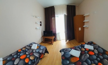 Эконом Трехместный  в Чайка