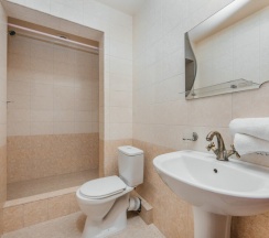 Трёхместная студия Standard с видом на внутренний двор в Green rent