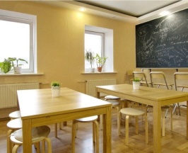 Кровать в четырехместном номере в Maestro Hostel